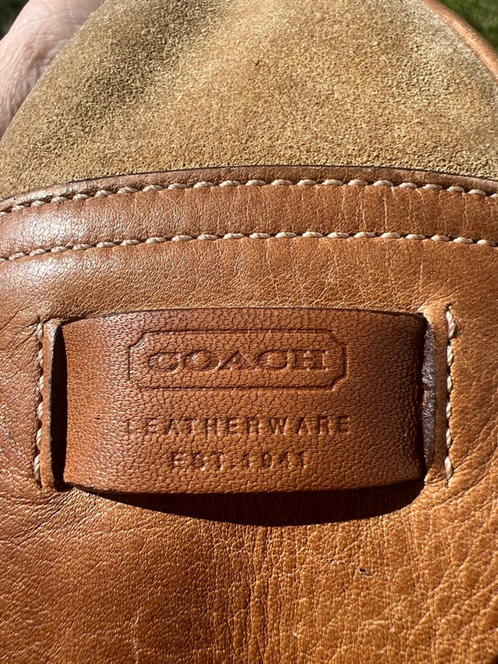 Coach  SOHO Vintage 7559 Suede Hobo Bag Tan Brown Leather Y2K Shoulder Bag GUC - Picture 9 of 16